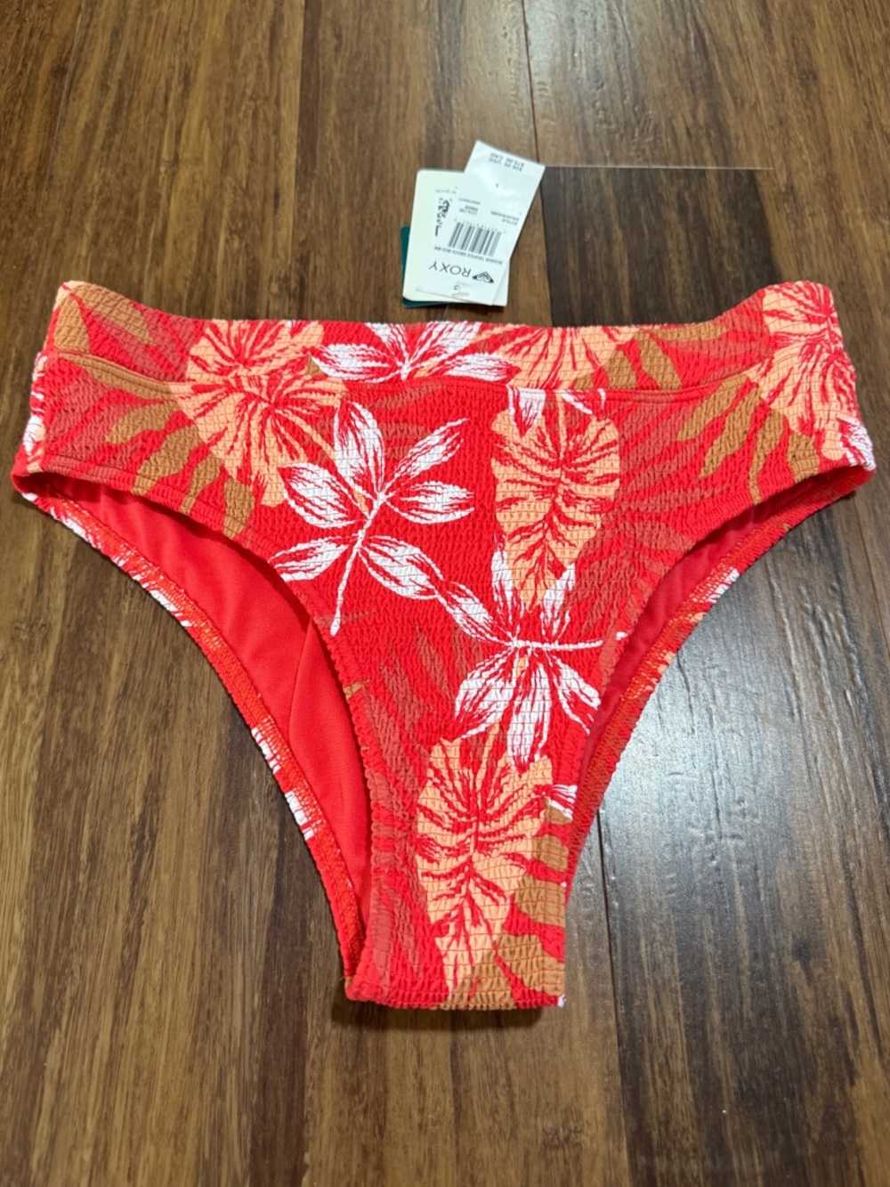 NWT ROXY Women's Smocked Bikini
Bottom Tropical Floral Red Size L